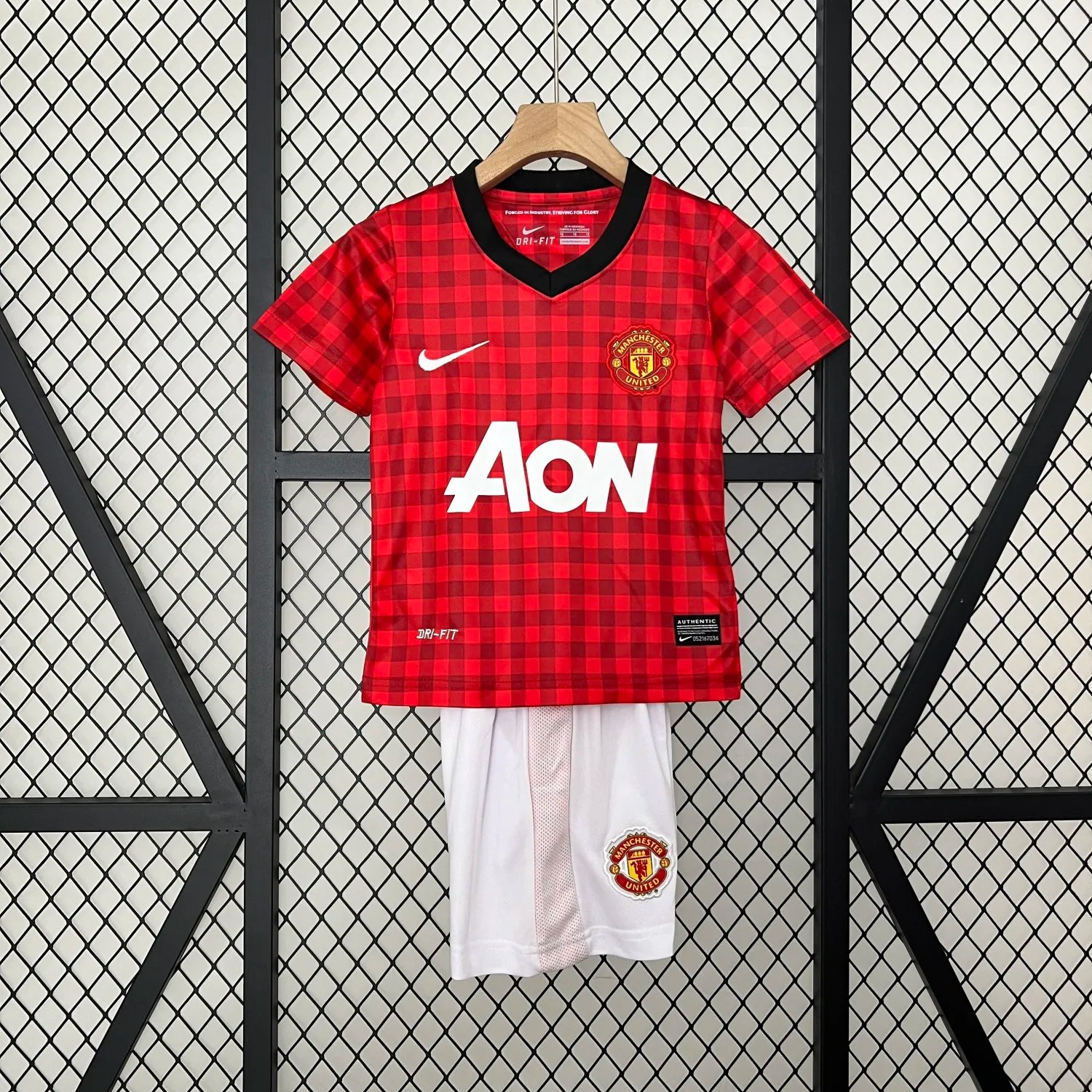 Retro 12-13 Manchester United Home Kids Kit