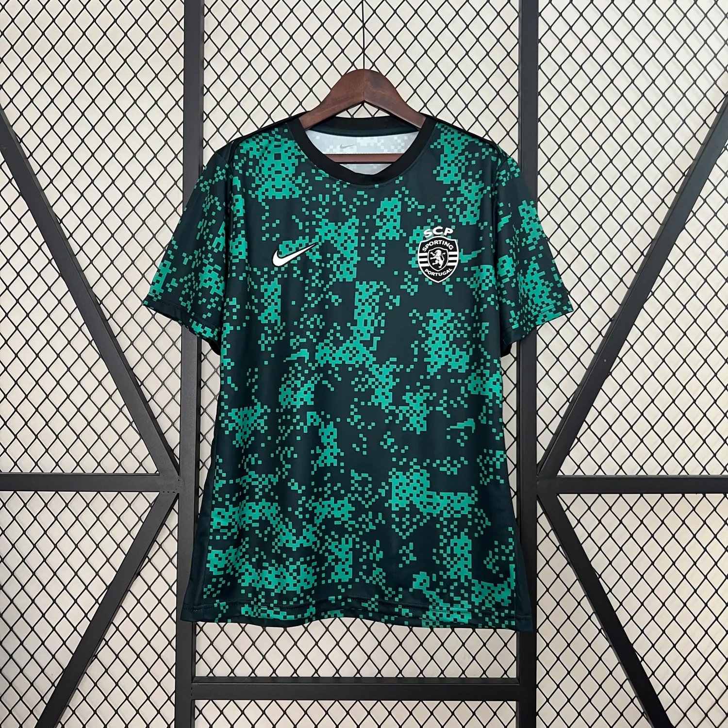 24-25 Sporting Training Jersey
