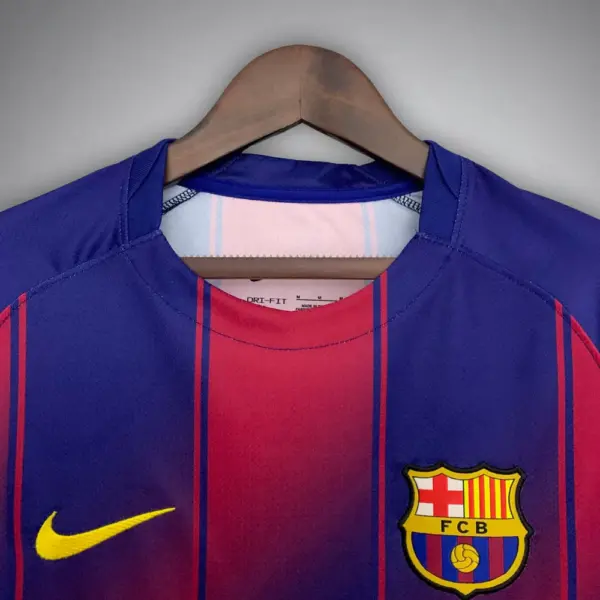 25/26 FC Barcelona Home Kit - Image 3