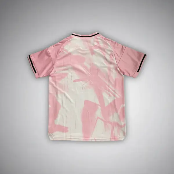 Real Madrid "Ballet Rosé" Premium Kit - Image 2