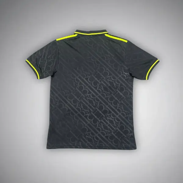 Real Madrid "Noir Galáctico" Premium Kit - Image 2