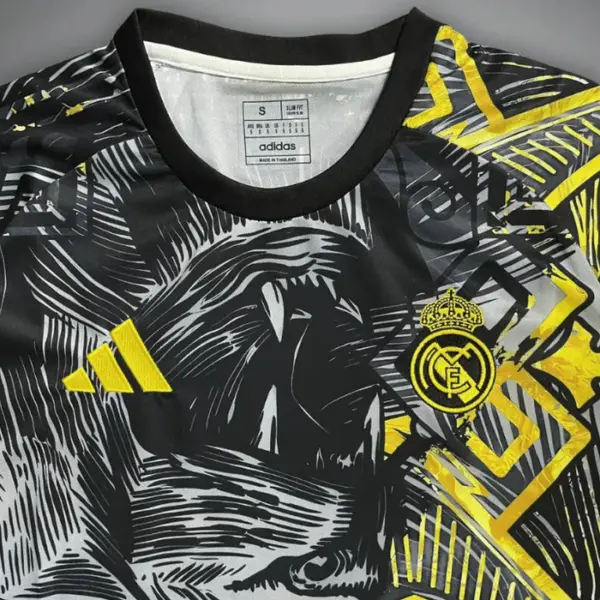 Real Madrid "Versace" Premium Kit - Image 3