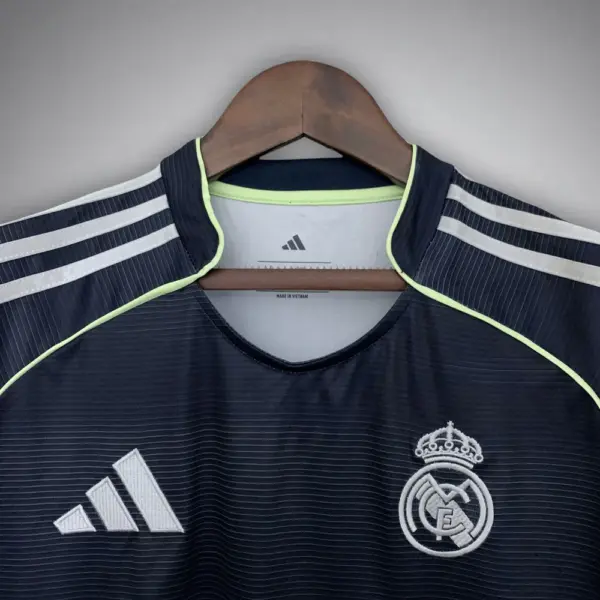 25/26 Real Madrid Away Kit - Image 4