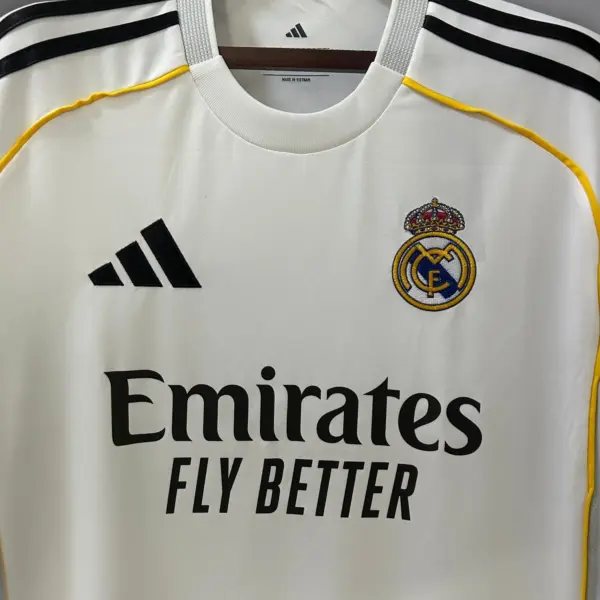 25/26 Real Madrid Home Kit - Image 3