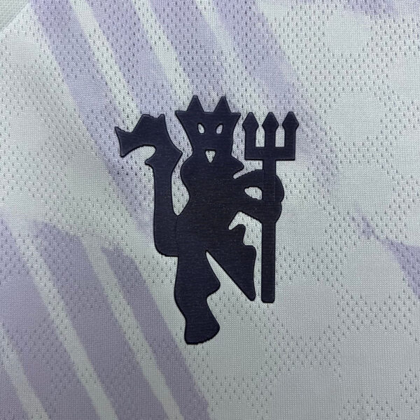 25/26 Manchester United Away Kit - Image 3