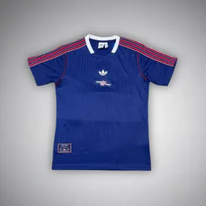 Arsenal "London Pride" Premium Kit