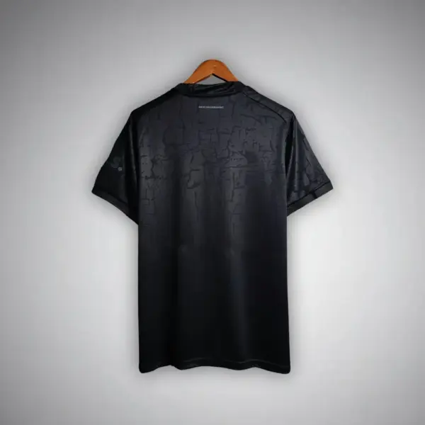 Borussia Dortmund "Stainless" Premium Kit - Image 2