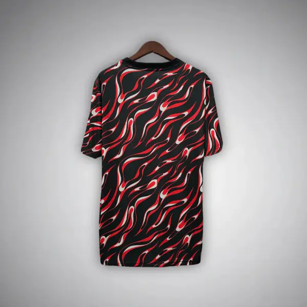Manchester United "Lava Waves" Premium Kit - Image 2