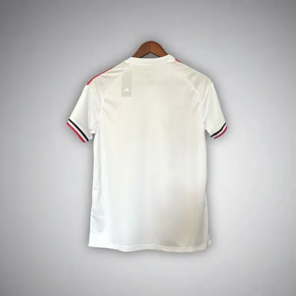 Manchester United "Old Trafford Bloom" Premium Kit - Image 2