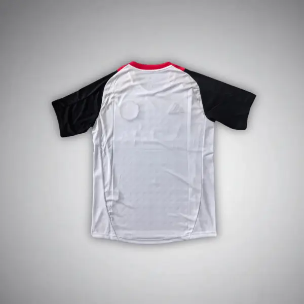 Manchester United "Tiro 24" Premium Kit - Image 2